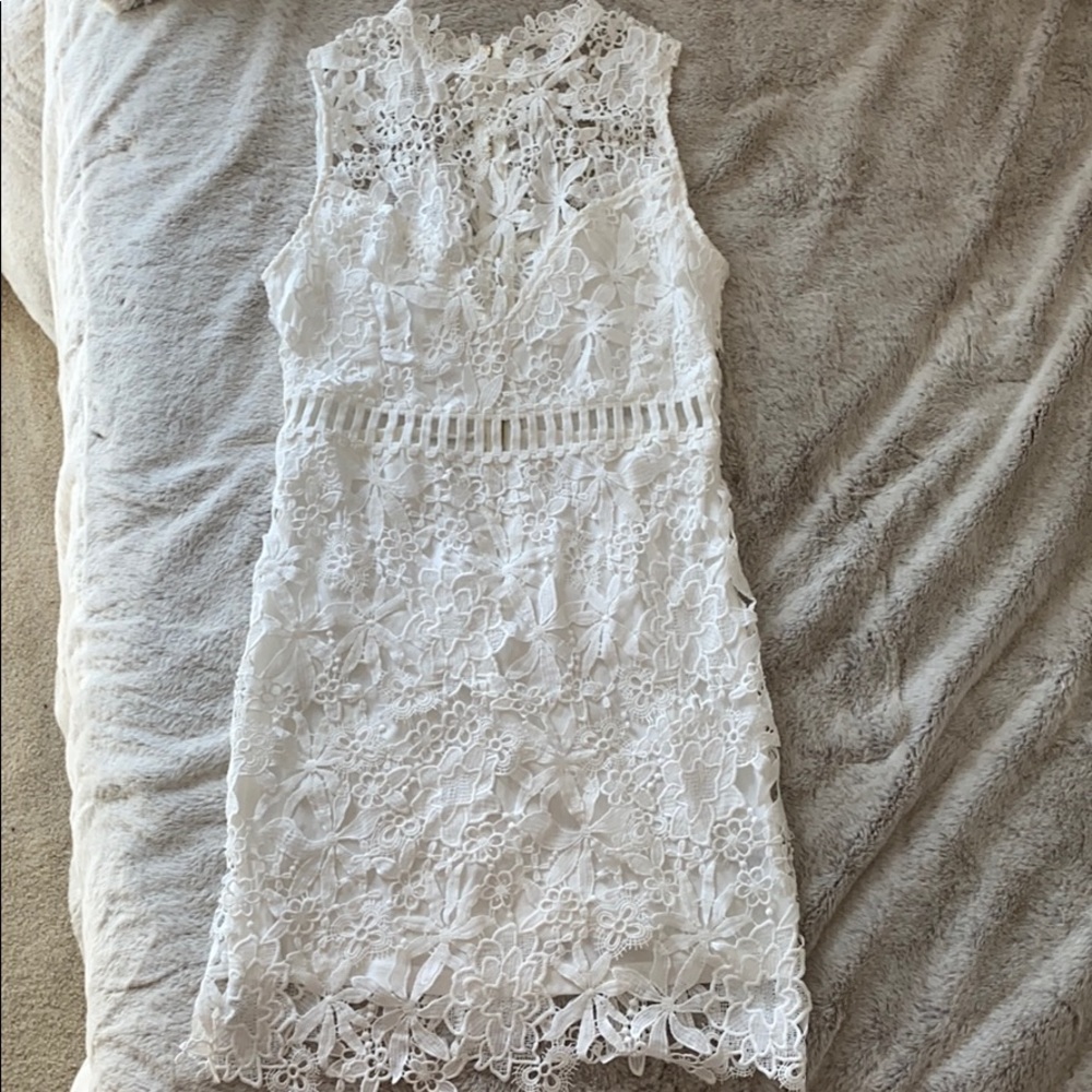 White lace bridal dress